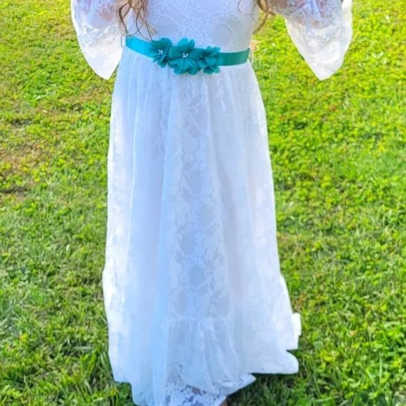 Girls lace dresses - Picture 5 of 8